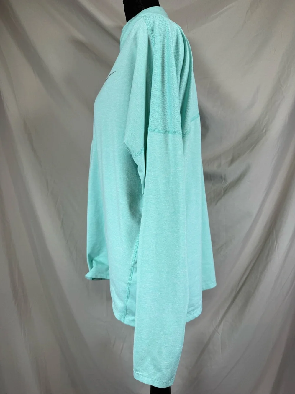 Nike Women’s Dri-FIT Element 1/2-Zip Running Pullover - Tropical Teal  -‎ XL